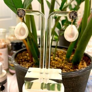 Loft Faux Smokey quartz and pearl drop earrings- costume jewelry